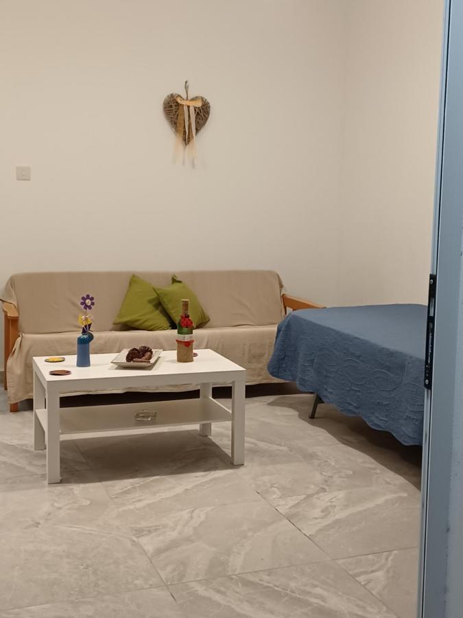 Andri' S Place Paphos Eksteriør billede